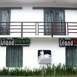 Island Nook Hotel